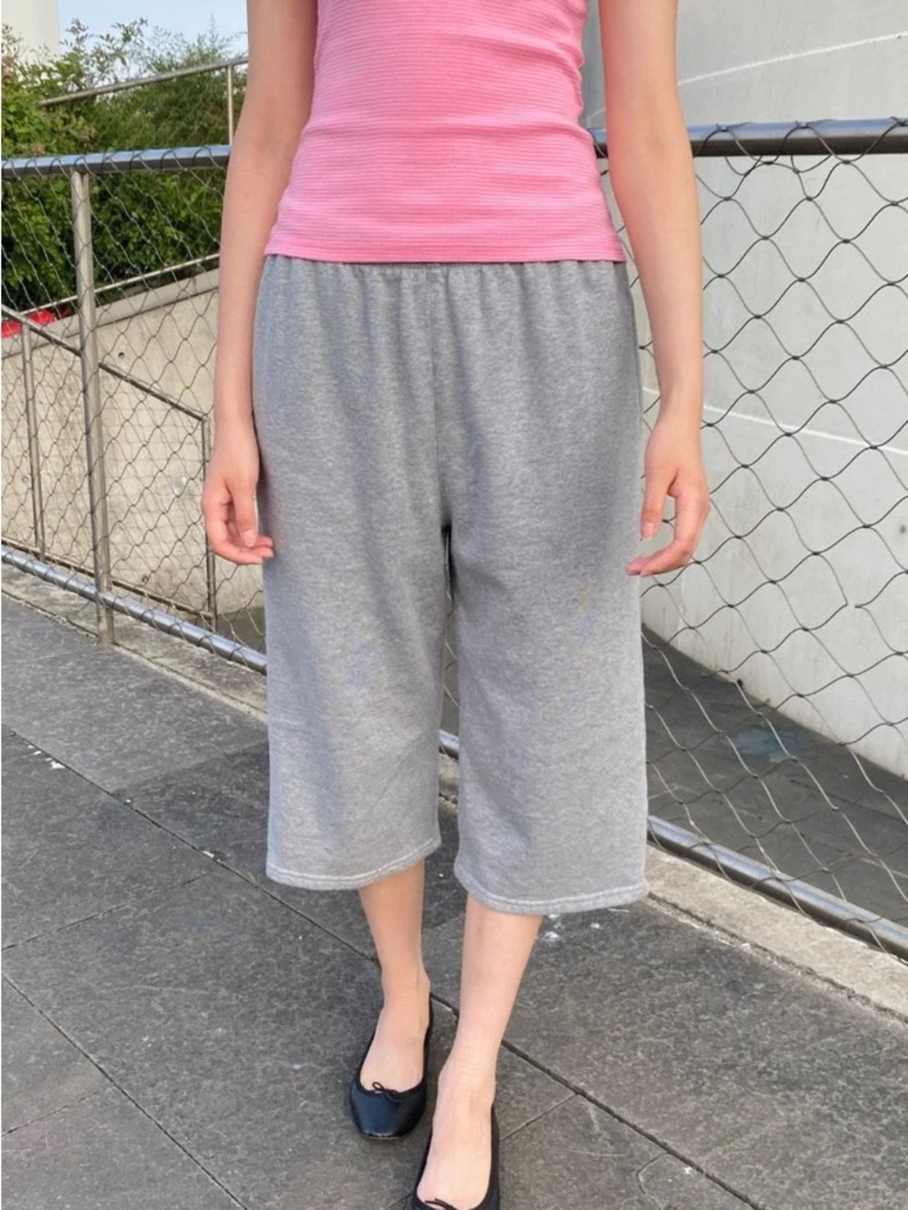 Brandy melville heather gray Anastasia crop sweatpants